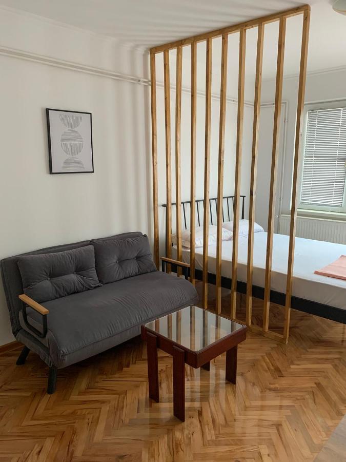 Comfy Studio - 1 Minute Walk To Delta Planet Ni Exterior foto